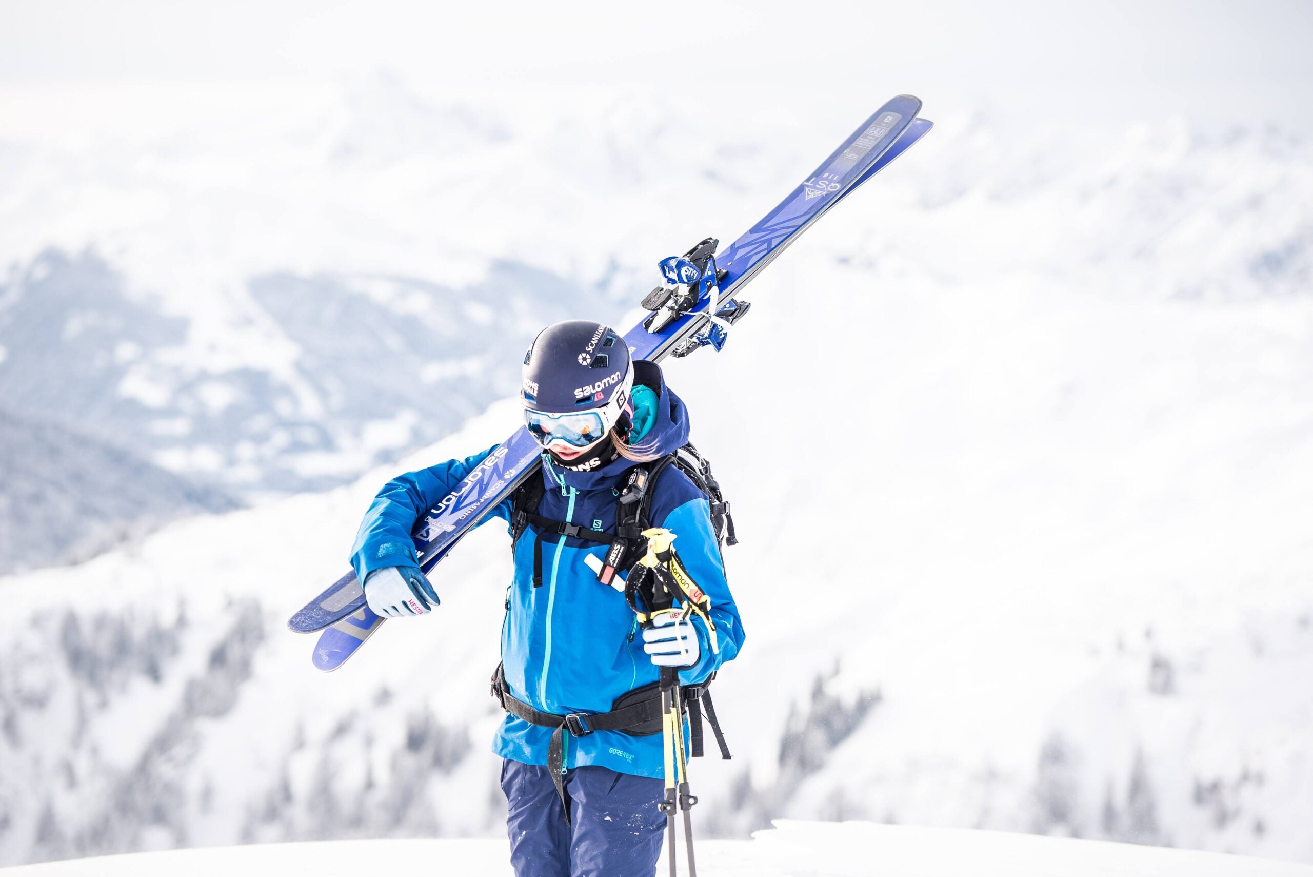 Josefine Lützau leverer solid start på Freeride World Qualifier touren