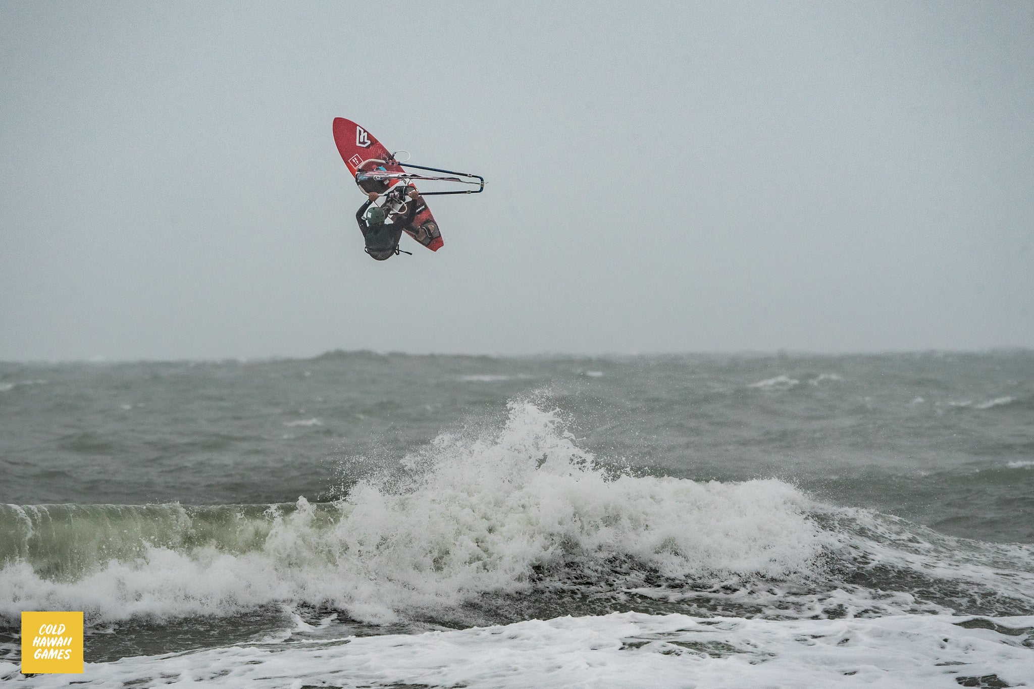 Unge windsurfere fra hele verden har sat kursen mod Cold Hawaii