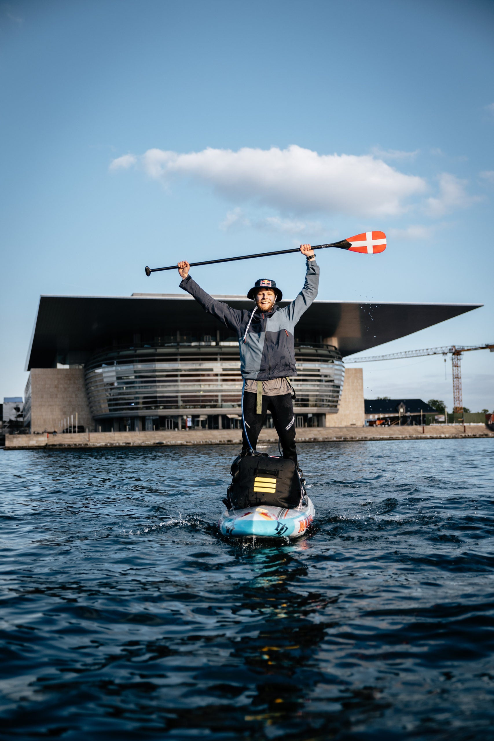 Dramatisk afslutning på Casper Steinfaths SUP-tour Danmark Rundt