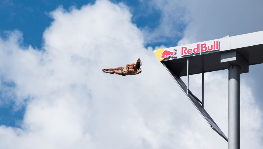 Flyvende dag til Red Bull Cliff Diving