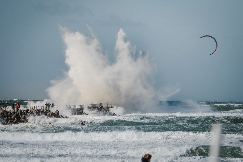 Verdens bedste kitesurfere samles i Cold Hawaii