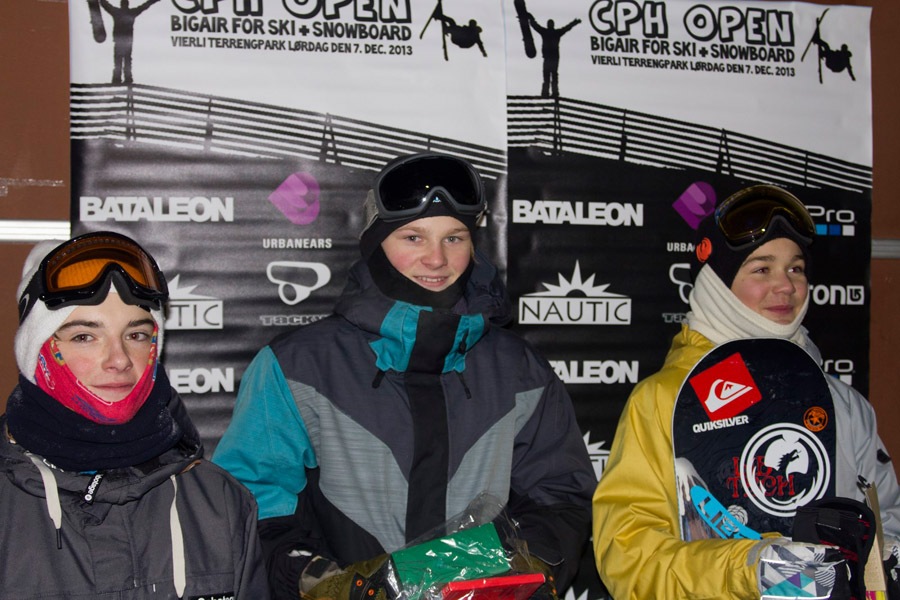 12-Snowboard junior-(fra-venstre)-Joergen Holtan-Emil Leenderts-og-Mathias-Eckhoff-[1600x1200]