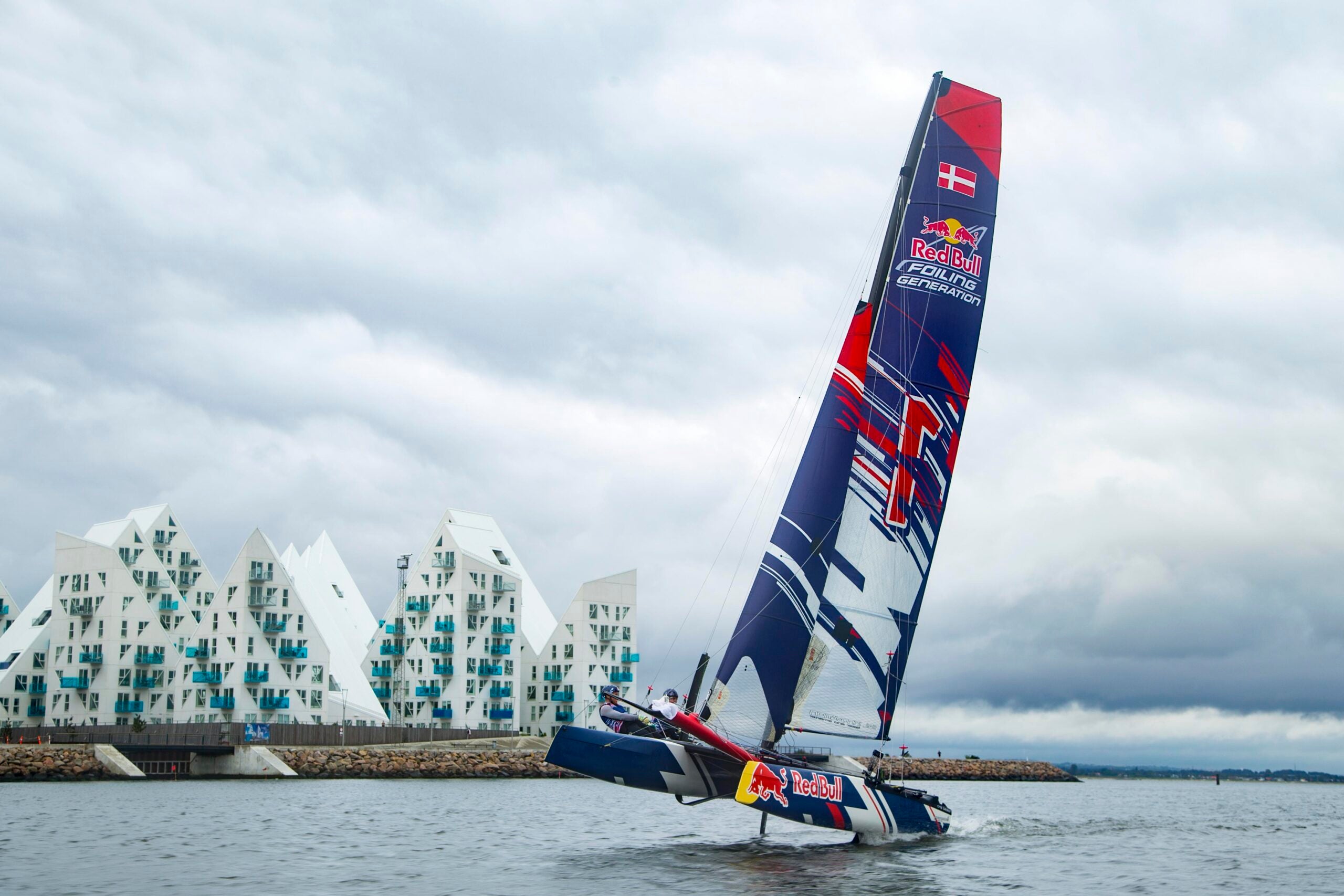 Red Bull Foiling Generation har ramt Aarhus